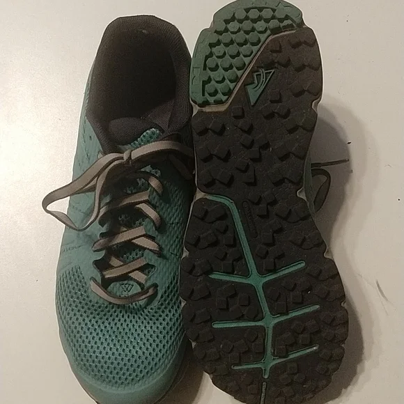 Montrail Shoes - Picture 2 of 6